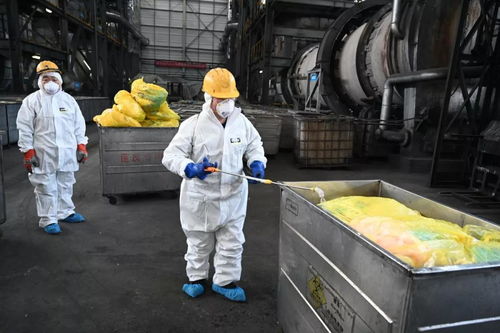记者探访新型肺炎疫情医疗废物处置过程 用过的防护用具即刻进入焚化炉